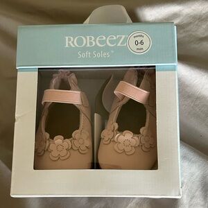 New in box Robeez Briana shoe 0-6 months